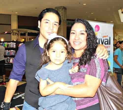 Vanessa Villanueva whither former husband Chris Perez and her daughter Cassie Perez. 